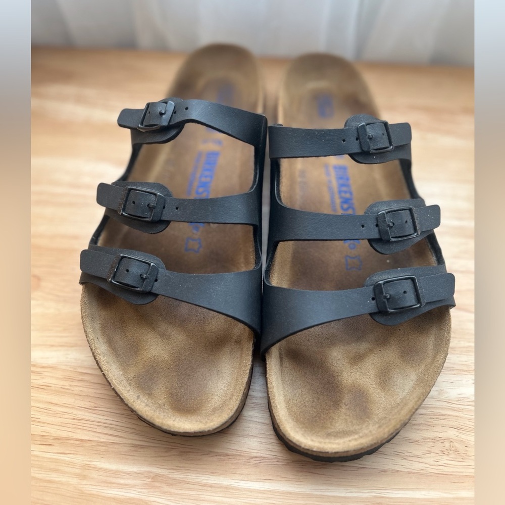 Birkenstock Black Sandals in size 9